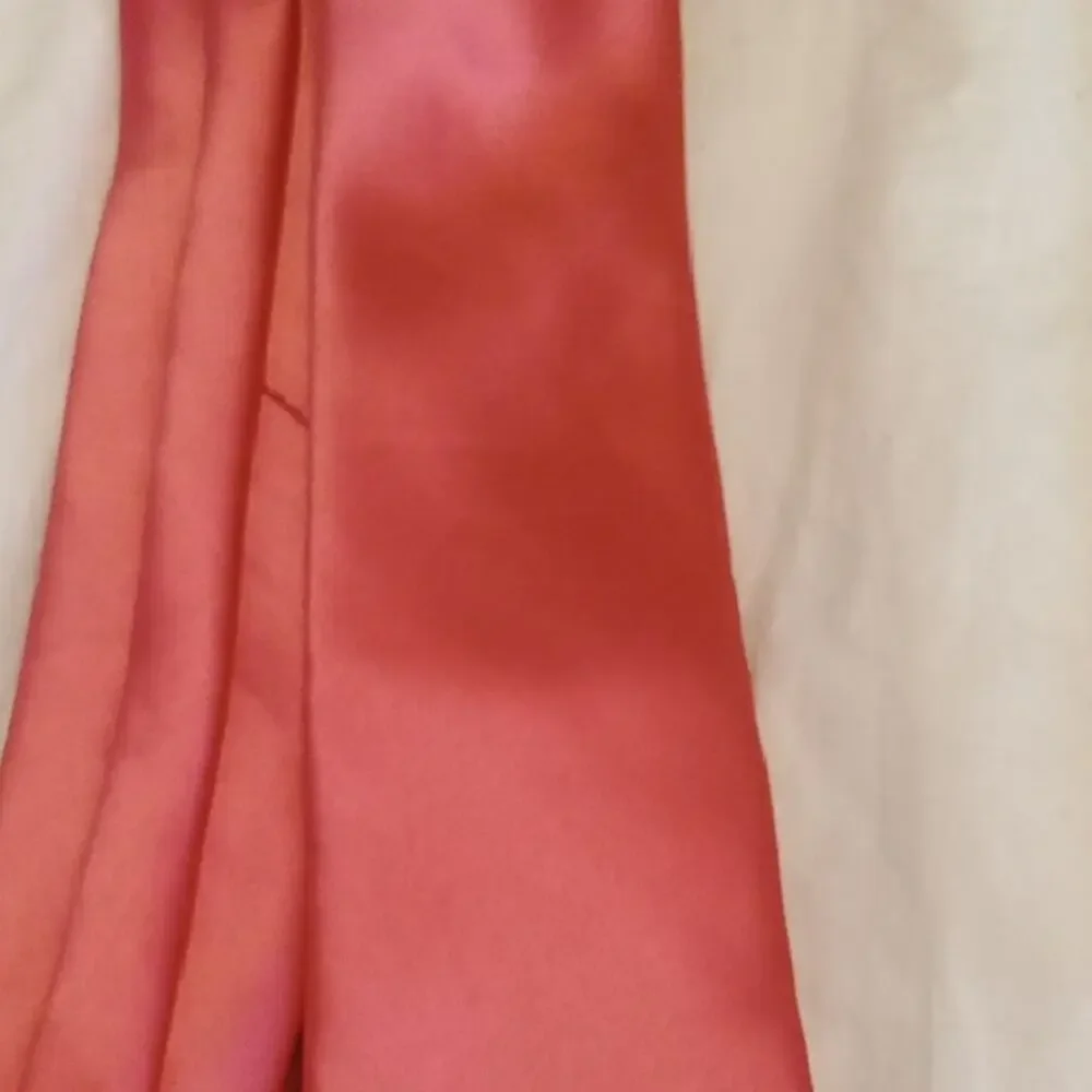 Apt 9 Men's Elegant Pink Satin Tie.